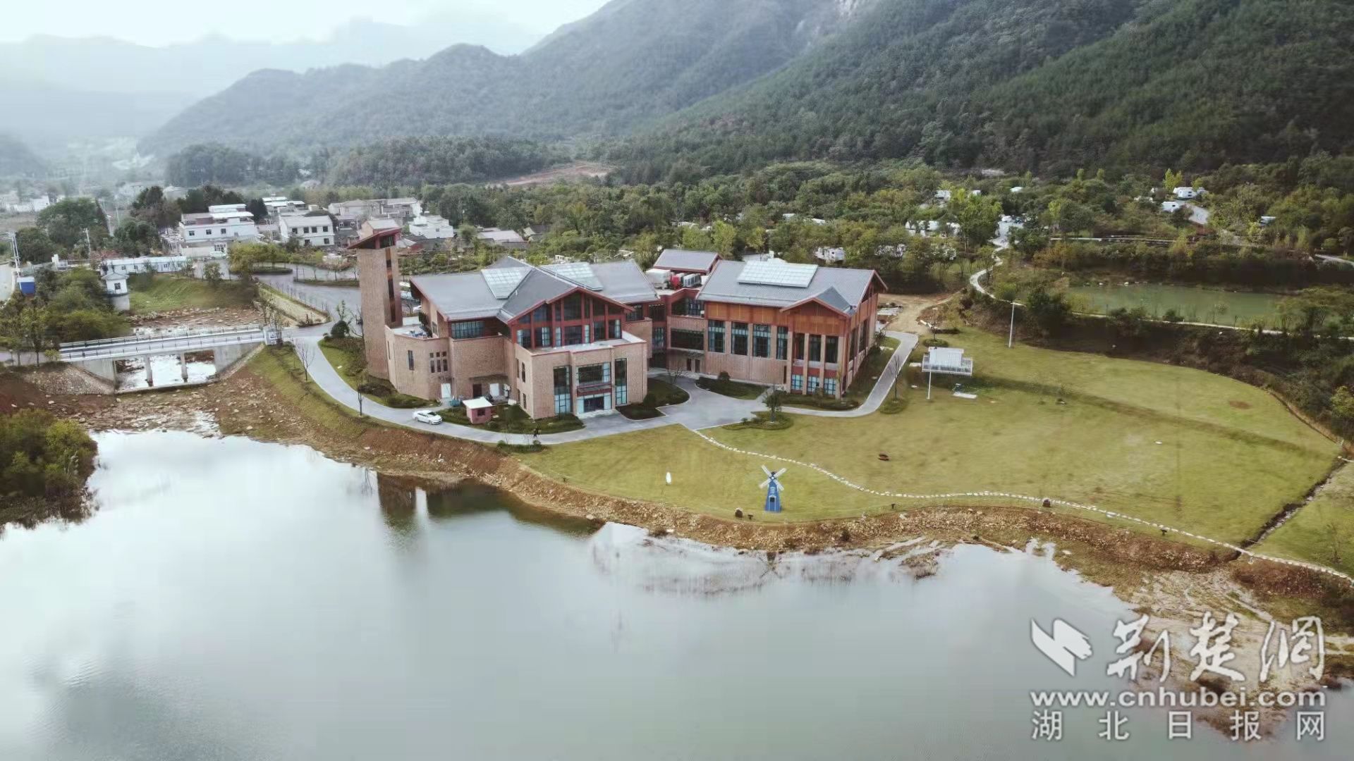 10雙峰山途居露營地項(xiàng)目照片.jpg.jpg