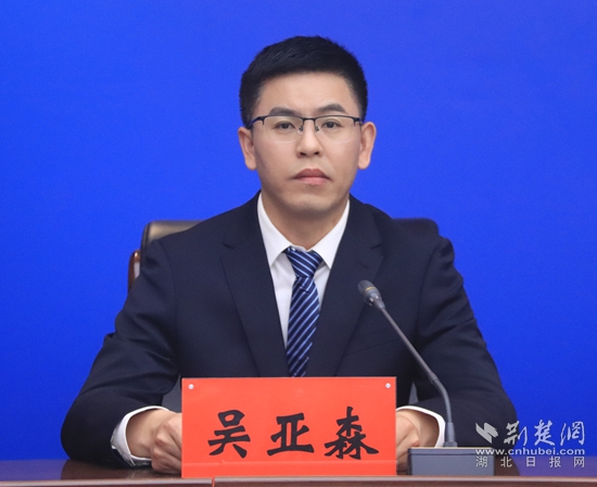 赤壁高新副主任吳亞森.jpg